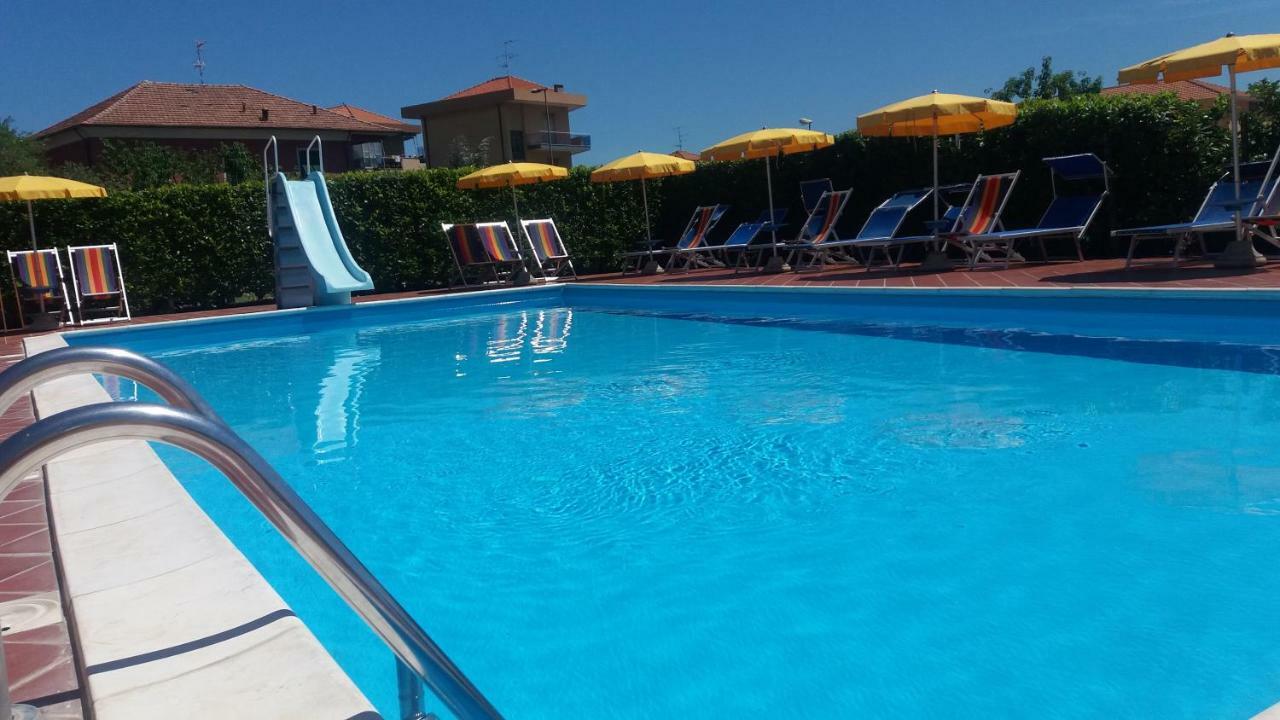 Residence Mizar Пьетра-Лигуре Экстерьер фото
